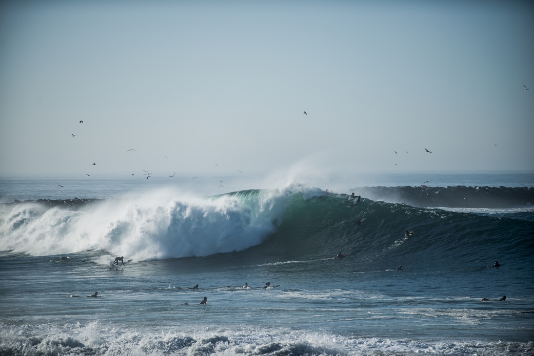 Same unidentified charger getting after it. Photo: <a href=\"http://www.rickyjlesser.com/\"> Ricky Lesser</a>