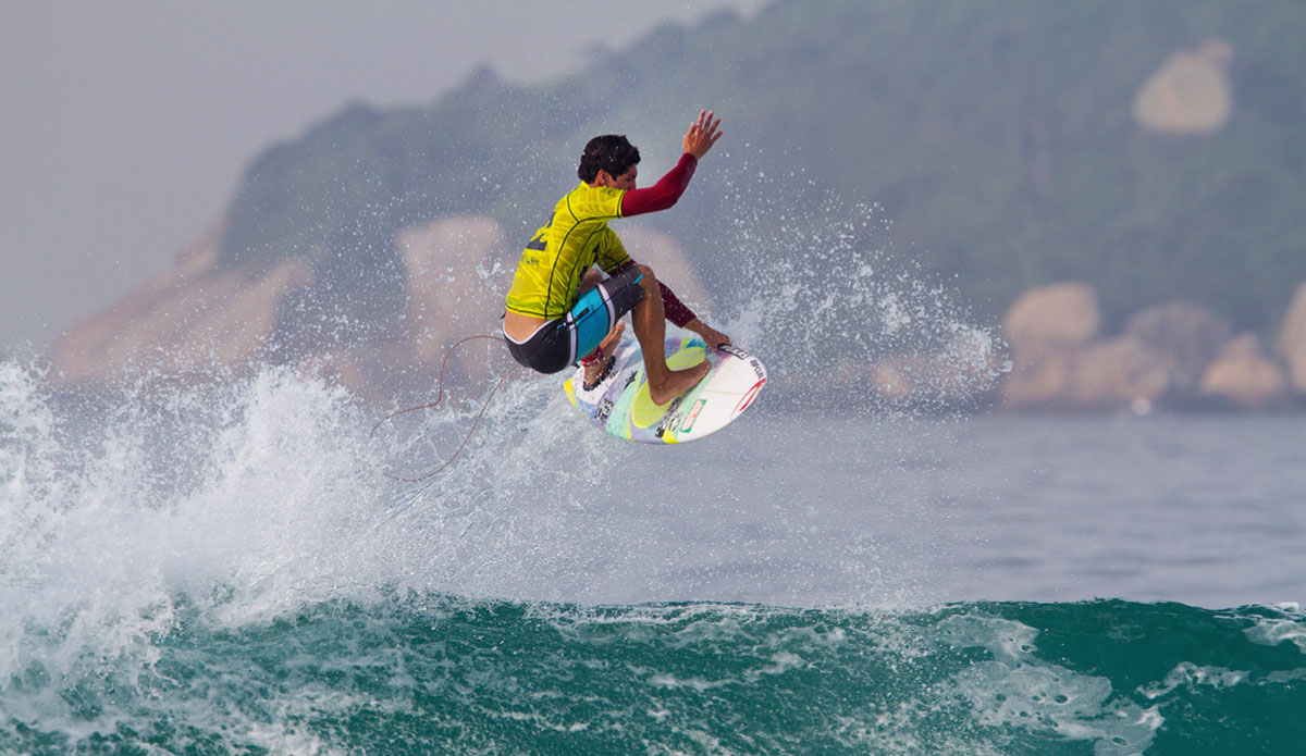 Gabriel Medina of Maresias, Brasil (pictured) won his Round 1 heat at the Billabong Rio Pro defeating Raoni Monteiro (BRA) and Ace Buchan (AUS) to advance directly into Round 3 on Wednesday May 7, 2014. Photo: <a href=\"http://www.aspworldtour.com/\">ASP / Smorigo</a>