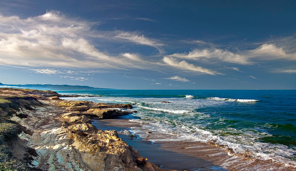 This is a beautiful morning scene on the Central Coast. Photo: <a href=\"www.californiametalphoto.com\">Robert Eovaldi</a>