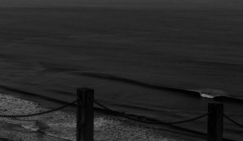 Pre-dawn surf check at the Gliderport. Photo: <a href=\"http://www.surfingeye.com/\" target=_blank>Ronald Hons</a>.