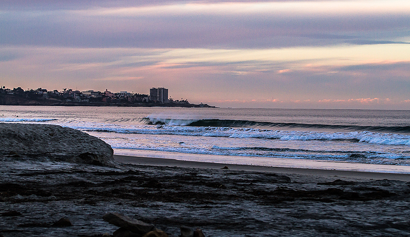 No better place to take a winter morning stroll. Photo: <a href=\"http://www.surfingeye.com/\" target=_blank>Ronald Hons</a>.