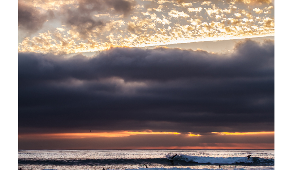 It\'s hard to tell which is better sometimes–San Diego\'s surfing or its sunsets. Photo: <a href=\"http://www.surfingeye.com/\" target=_blank>Ronald Hons</a>.