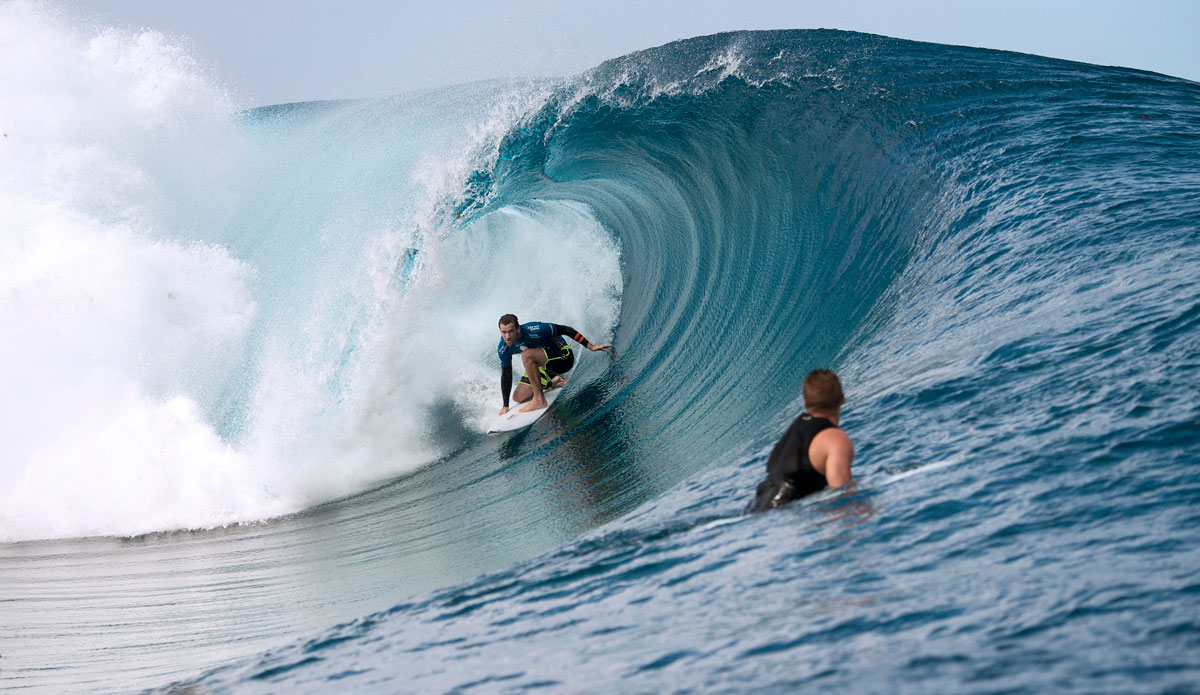 Brett Simpson (Huntington Beach CA/USA) (pictured) won his Round 2 heat at Teahupo\'o during the Billabong Pro Tahiti today.  Simpson had a tight back-and-forth battle with Jordy Smith (ZAF) but snared a heat winning wave in the dying minutes to advance into Round 3. Photo: <a href=\"http://www.aspworldtour.com/\">Will H-S</a>