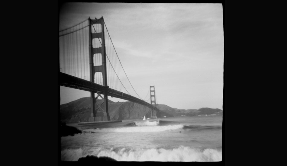 Golden Gate Surf. Photo: <a href=\"http://www.danielgrantphotography.com/\">Daniel Grant</a>