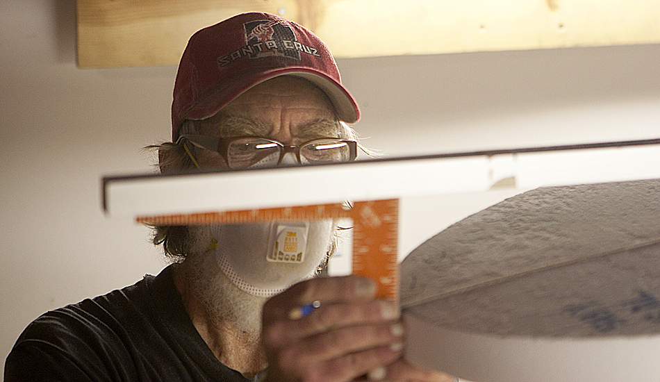 Steve Coletta takes measurements before he begins to shape his board as part of the Tribute to the Masters Shape-Off honoring Doug Haut. Ward Coffey won the event. Photo: Maggie Yount