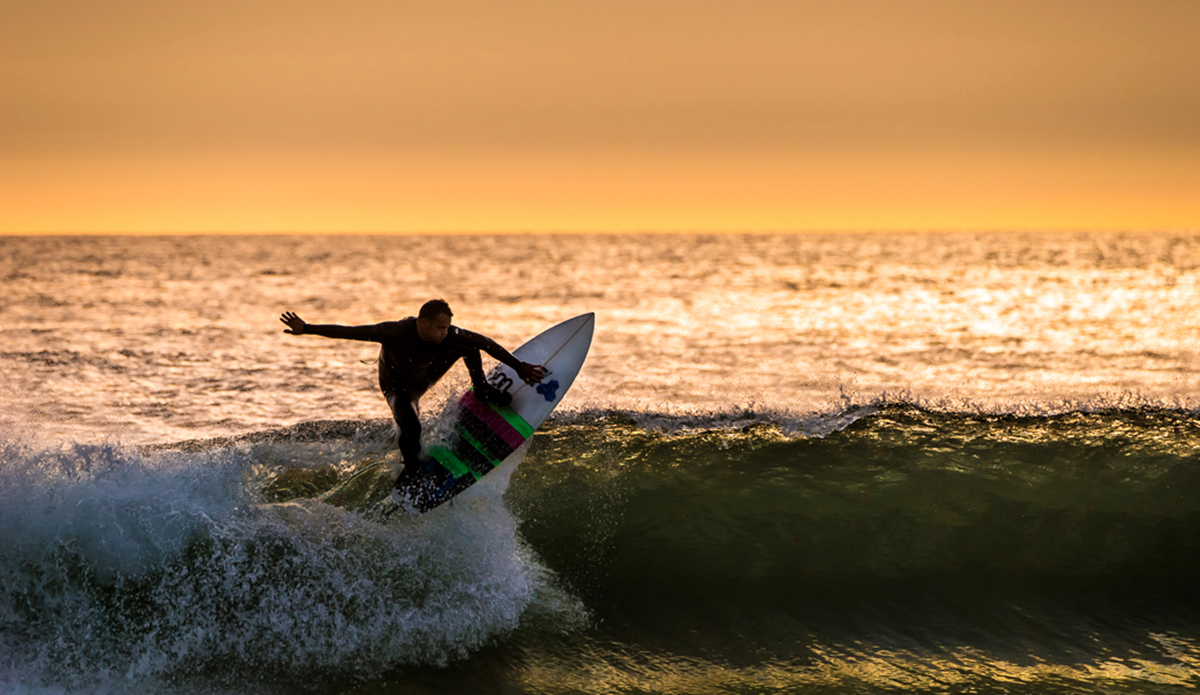 Do what is good and leave all else behind.
With our backs against the sky and our eyes on the sea, the light might stay. Photo: Photo: <a href=\"http://www.fjordlapsephotography.com/\">Fjordlapse Photography</a>