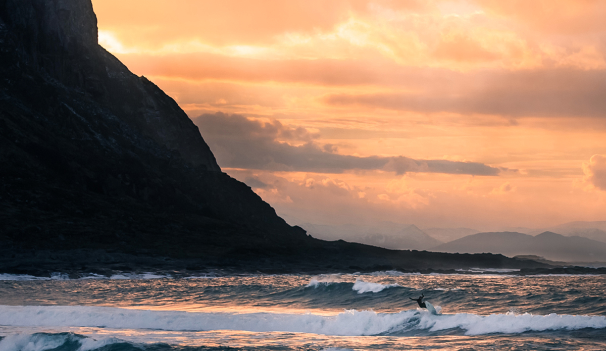 Scattered clouds and a spectrum of pastel colors. Sea eagles nest on the mountain side. Islands are no longer hiding in the horizon. Waves begin where sea or sky don’t matter. Photo: Photo: <a href=\"http://www.fjordlapsephotography.com/\">Fjordlapse Photography</a>