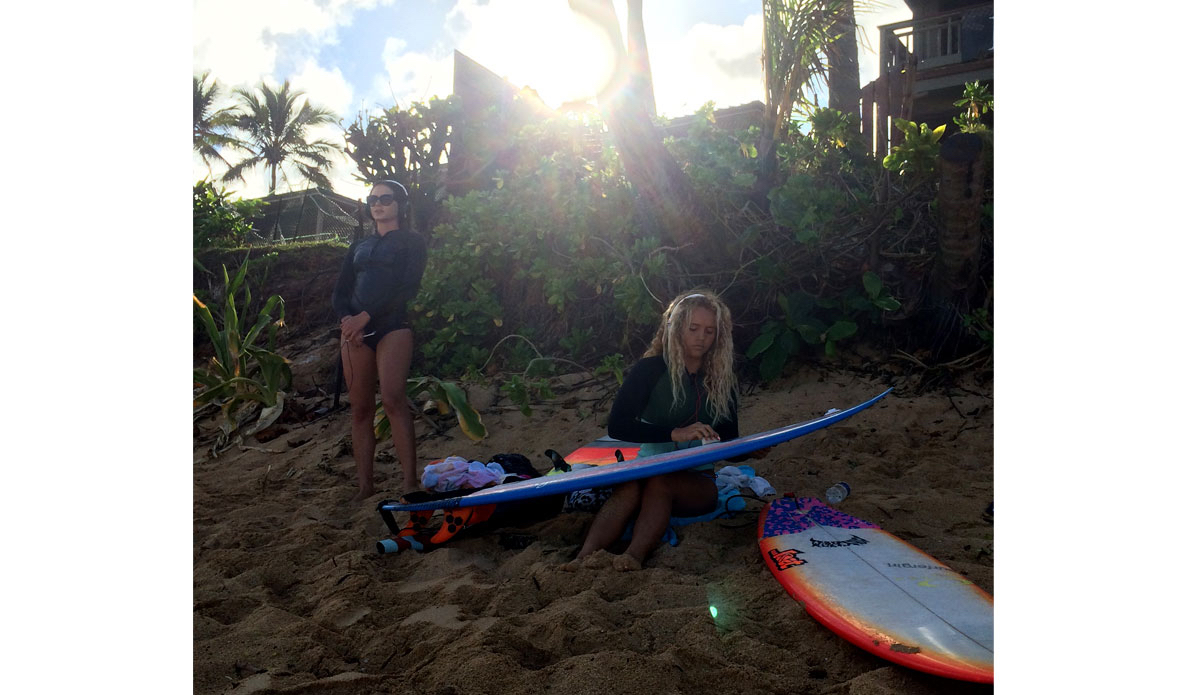 Anastasia Ashley and Malia Ward warming up for the 2015 Pipeline Women\'s Pro. Photo: Shannon Marie Quirk