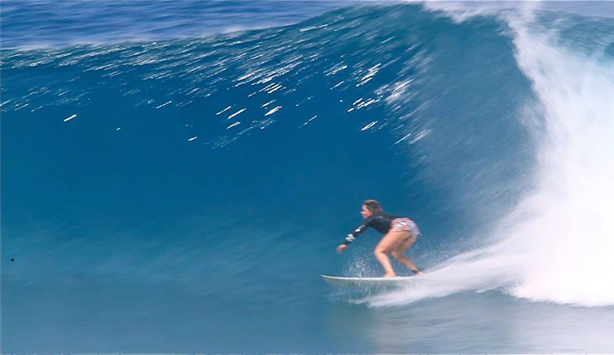 Women Just Want To Get Barreled Especially At Pipeline The Inertia