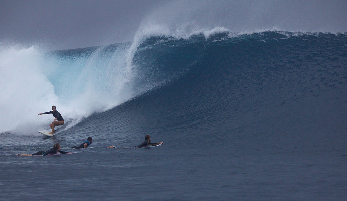 Emily Erickson single-fin stylin\' at Cloudbreak. Photo: @shannonreporting /  @supersessions2