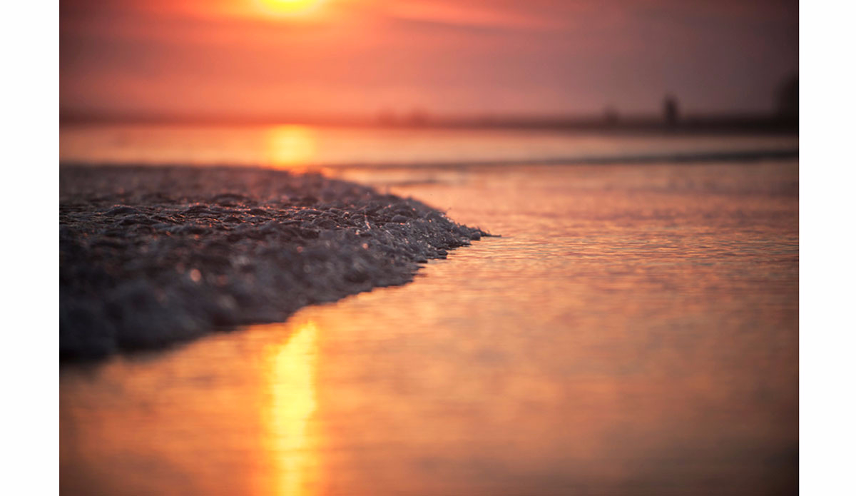 Sunset sweep. Photo: <a href=\"http://beachbreakphotography.ca/\">Shayne Stadnick</a>