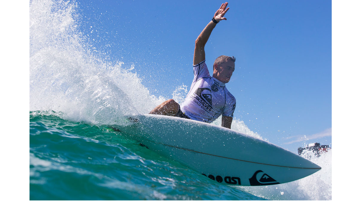 Matt Banting of Port Macquarie, Asutralia winning his round 1 heat at the Quiksilver Pro Gold Coast on Saturday February 28, 2015. Photo: <a href=\"http://www.worldsurfleague.com/\">WSL</a>  / <a href=\"https://instagram.com/swillpics\">Swilly</a>