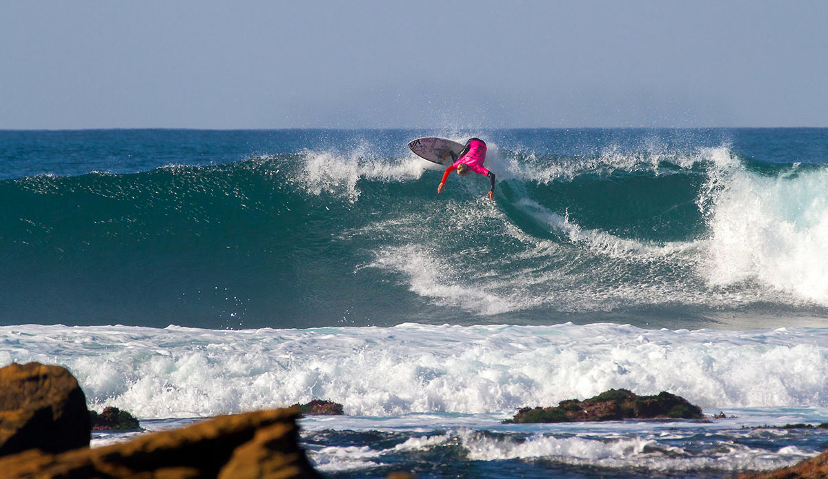 Luke Malherbe belting my home break on his backhand. Photo: <a href=\"https://www.facebook.com/pages/Pho-Tye-Studio/398591356893177?fref=nf\"> Tyerell Jordaan</a>