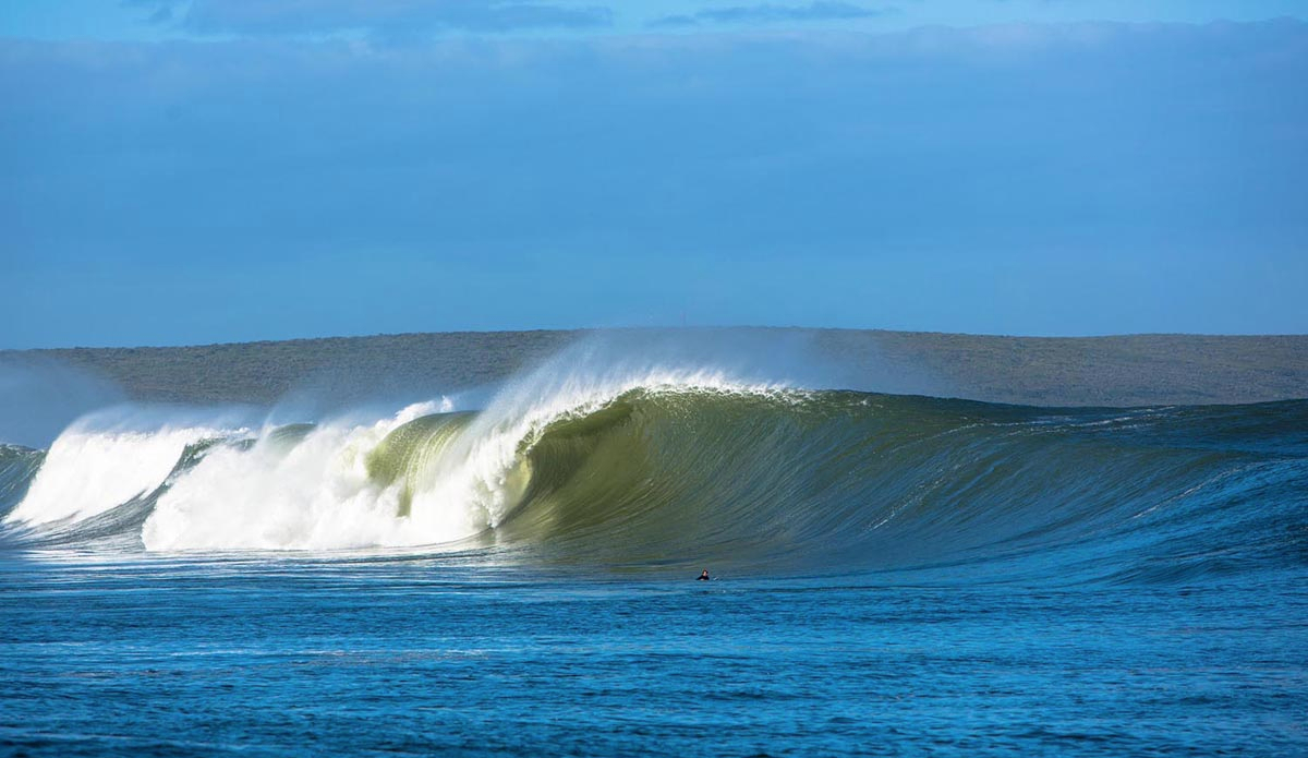 Lonely waves like these await company in South Africa for those brave enough to want it enough. Photo: <a href=\"https://instagram.com/alanvangysen\">Alan van Gysen</a>