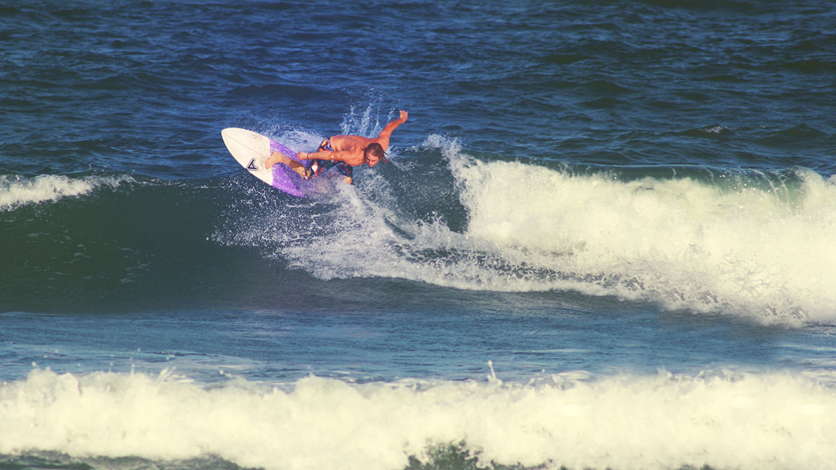 There are plenty of seasoned surfers in South Florida that find enough empty line-ups to have no desire of leaving. Photo: <a href=\"http://instagram.com/youngxsalt\"> Tondo</a>