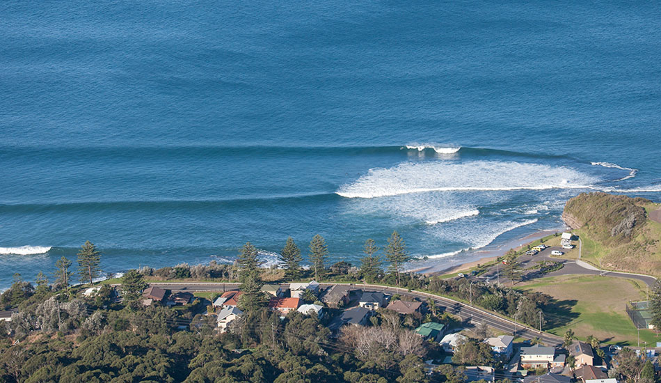 Surfing and suburbia… nice. Photo: <a href=\"http://www.16images.com.au\">Steen Barnes</a>