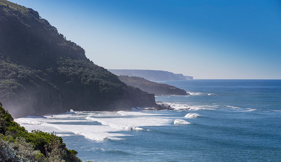 National parks bordering Australia’s largest city, and a nice NE swell. Photo: <a href=\"http://www.16images.com.au\">Steen Barnes</a>