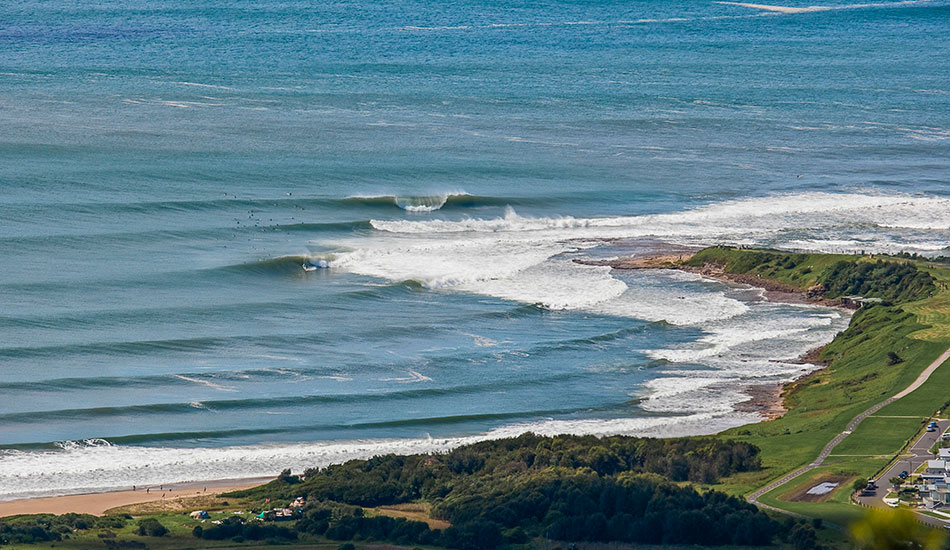 A very famous wave. Photo: <a href=\"http://www.16images.com.au\">Steen Barnes</a>