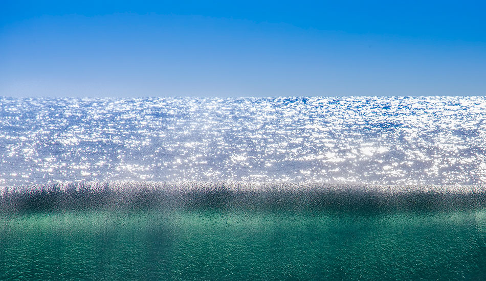 Cool parts of a wave that you don’t usually see. Photo: <a href=\"http://www.16images.com.au\">Steen Barnes</a>