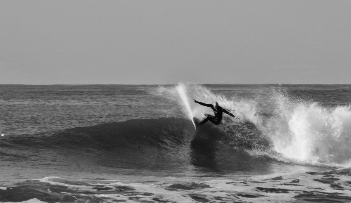 Russ Molony is one of those surfers who can surf in any condition. Here he is making the most of an average session on the North Coast. Photo: <a href=\"http://rickycavarra.com\">Ricky Cavarra</a>