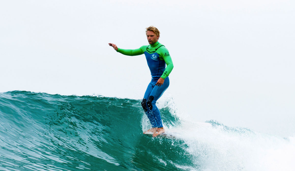 Bryce Suba. All ten toes on the noes. Newport Beach, CA. Photo: <a>Kevin Jansen</a>