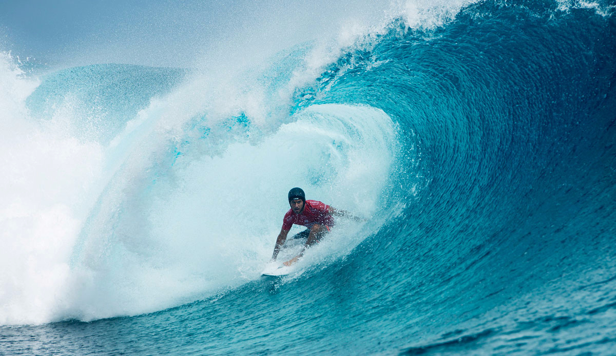 Jeremy Flores of Capreton, France (pictured) winning his Round 3 heat to advance into Round 4 at the Billabong Pro Tahiti at Teahupo\'o. Photo: <a href=\"http://www.worldsurfleague.com/\">WSL</a>/Robertson