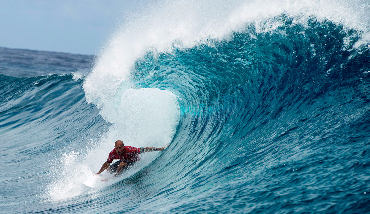 elly Slater of Cocoa Beach, Florida, USA (pictured) winning in Round 4 of the Billabong Pro Tahiti with a heat total of 16.60 points (out of a possible 20.00) which included a near perfect 9.77 point ride (out of a possible 10.00) to advance in to the Quarter Finals at Teahupoo, Tahiti. Photo: <a href=\"http://www.worldsurfleague.com/\">WSL</a>/<a href=\"https://instagram.com/kc80/\">Cestari</a>