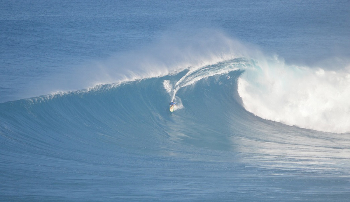 Marcio Freire flying down the line. Photo: <a href=\"http://instagram.com/surfsup_photos\"> Tassio Silva</a>