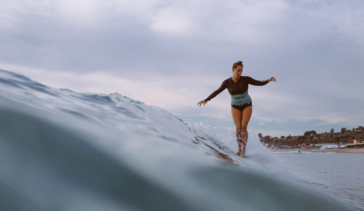 The Belgian transplant, Eveline Van Brande (@eveline_vanbrande). Eveline grew up in Belgium and moved to CA when she was 12 years old. Not knowing English, she adapted to the American culture through the ocean and
surfing. Longboarding is graceful and joyful, and all about enjoying the ride. I believe Eveline embodies the logging spirit more l than anyone I know. If you have ever surfed with her, and have been graced to talk to her, you know she wears her heart on her sleeve and is always happy to go with the flow. Eveline getting some nose time at one the points in Southern CA. Photo: Wouter Struyf (@fooliage)