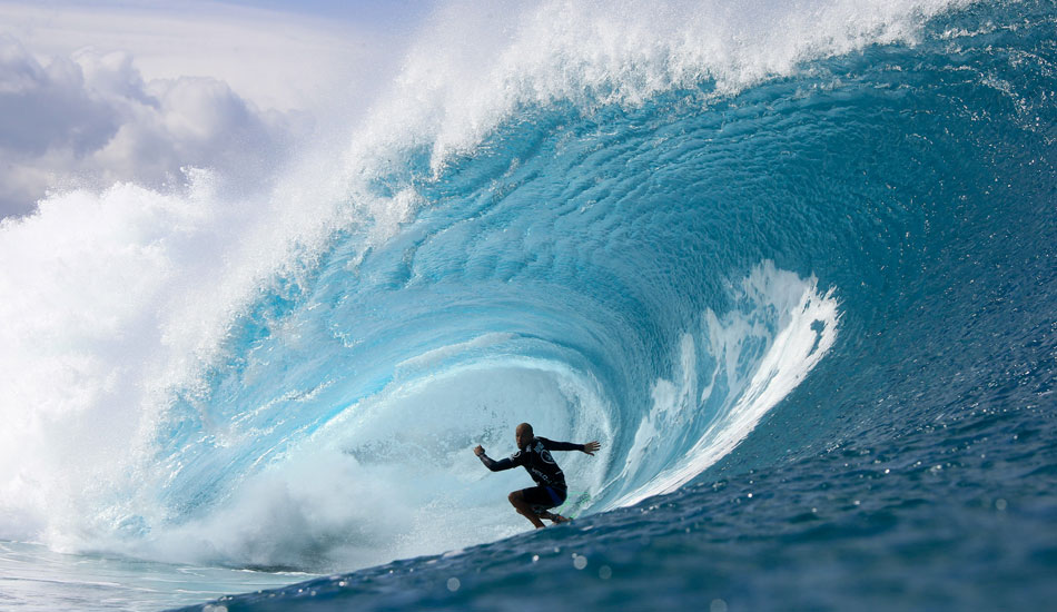 Slater on his way to his second of two Pipe victories this winter. Photo: Bielmann