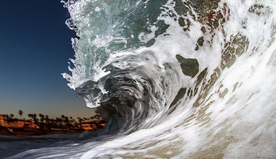 Flash Monster. The more froth, less motion blur. Photo: <a href=\"http://surfingeye.com/\">Ronald Hons</a>