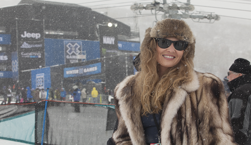 Sunday fans were prepared for the weather. This particular fan sports her finest Aspen wear. 