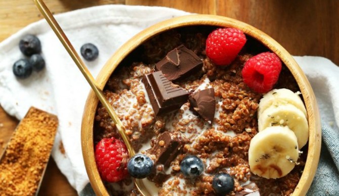 Recipe: Chocolate Quinoa Breakfast Bowl | The Inertia