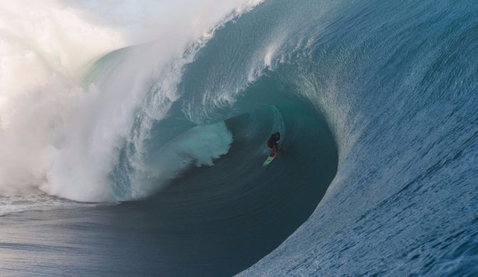 Female Big Wave Surfers Fight for their Own Division in Titans of ...