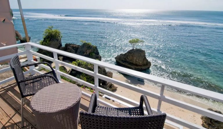 10 Of The Best Airbnb's For Surfers | The Inertia