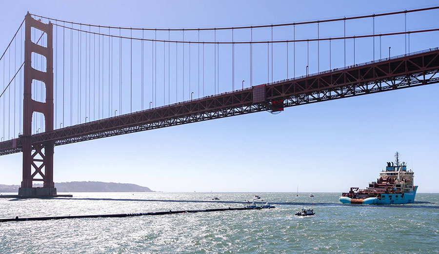 On September 8th, the Ocean Cleanup's array finally weighed anchor and headed out to do its job. 