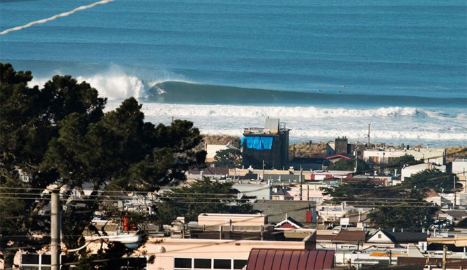 Surfer dies at Ocean Beach