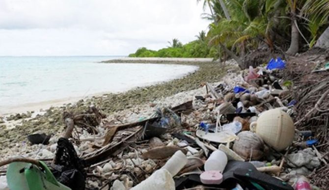 This Tiny Island Paradise Has Nearly 1 Million Discarded Flip Flops On ...