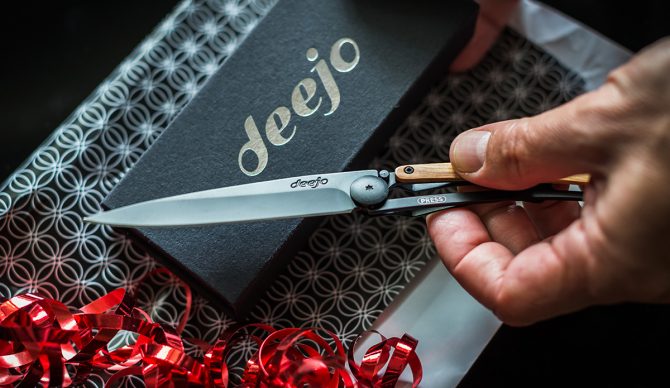 And...dad probably wouldn't be bummed to receive a customized knife for Father's Day. Photo: Deejo