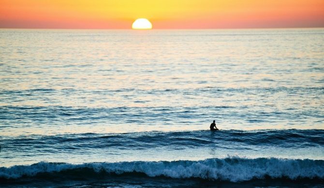 Sunset Surfer