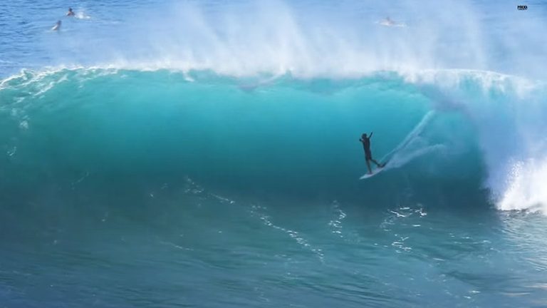 Kelly Slater surfing Honolua Bay