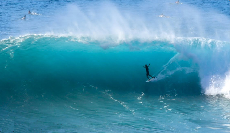 Kelly madness. Hawaiian Waves. Kelly Slater's Pro Surfer.