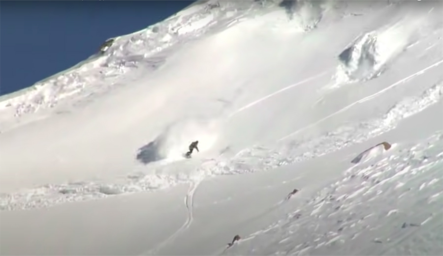 A Look Back at One of the Most Terrifying Avalanches Ever Caught On ...