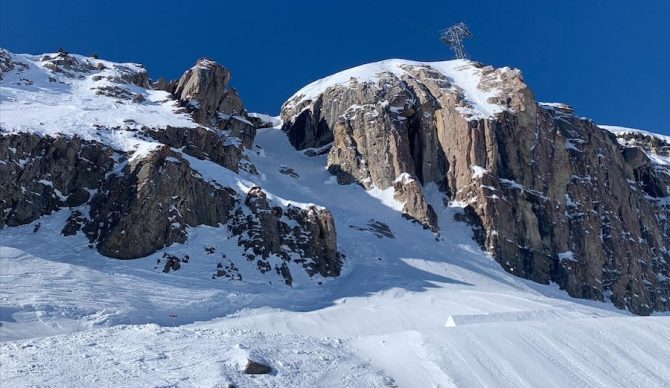 Corbet's Couloir at low tide