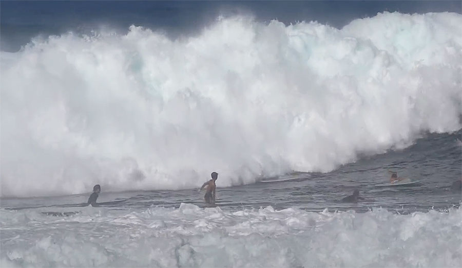 Watch a Second Reef Pipeline Bomb Crush the Whole Lineup