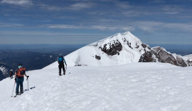 splitboarding Mt St. Helens