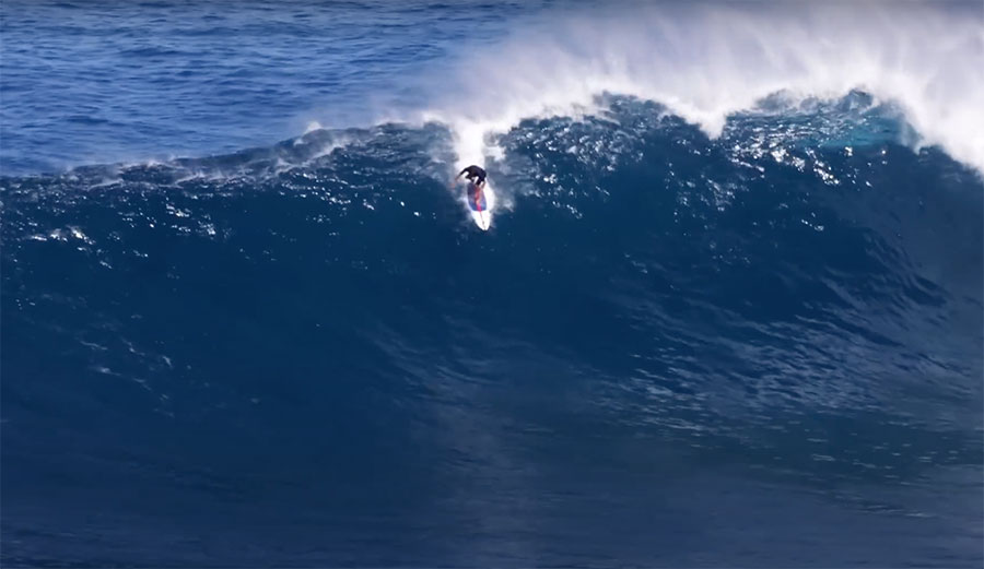 Kai Lenny Test Out a New Big Wave Gun Design at Jaws - Surfing LA