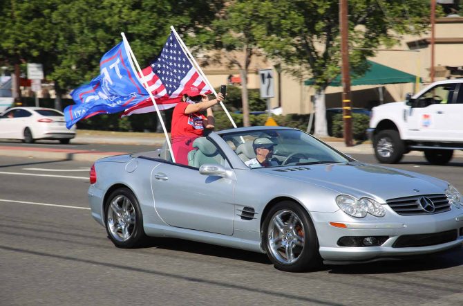 trump supporters in huntington beach