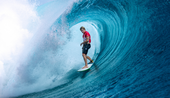 John John Florence won his Round 3 heat against Sebastian Zietz in Round 3 of the 2014 Billabong Pro Tahiti