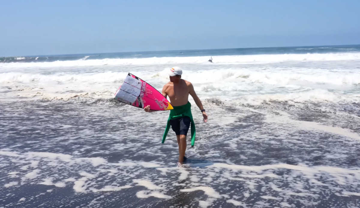 Jamie O'Brien suffering the consequences of lending out your board. Photo: Jamie O'Brien // YouTube